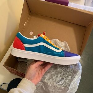 Vans comfycush size 13 mens